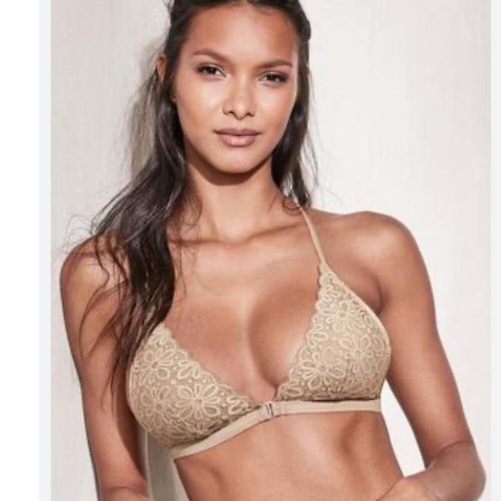Victoria’s Secret Beige Lace Bralette size M